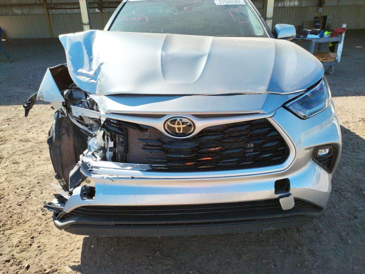 Photo 7 from auction – 2021 TOYOTA HIGHLANDER with VIN 5TDBZRBH7MS547310