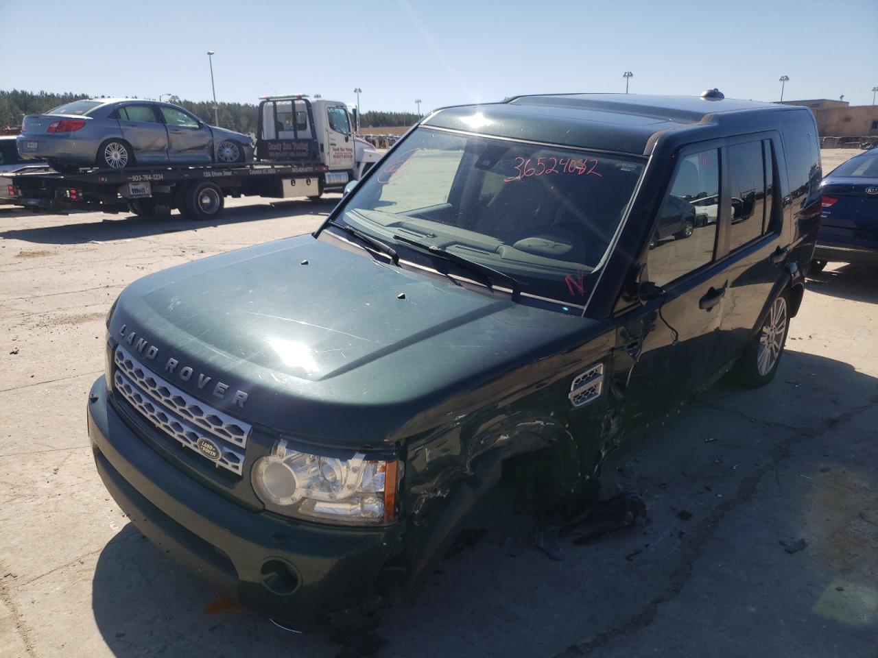 Photo 2 from auction – 2011 LAND ROVER LR4 HSE LU with VIN SALAK2D43BA554811