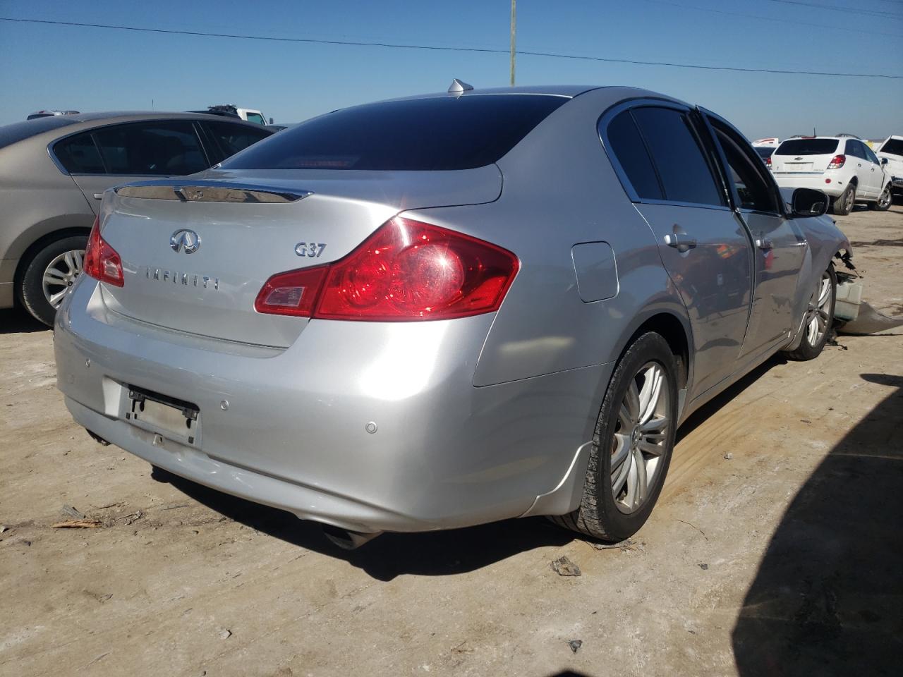 Photo 4 from auction – 2011 INFINITI G37 BASE with VIN JN1CV6AP4BM510542