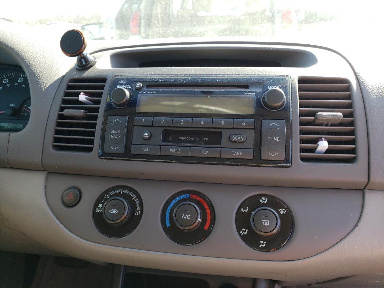 Photo 9 from auction – 2003 TOYOTA CAMRY LE with VIN JTDBE32K230179804