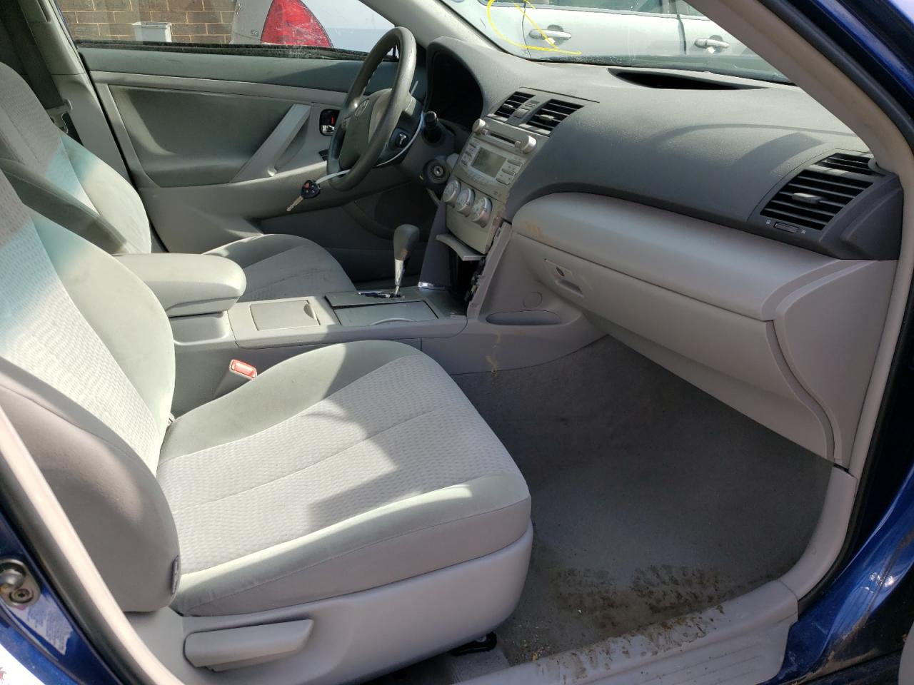 Photo 5 from auction – 2011 TOYOTA CAMRY BASE with VIN 4T4BF3EK7BR102752