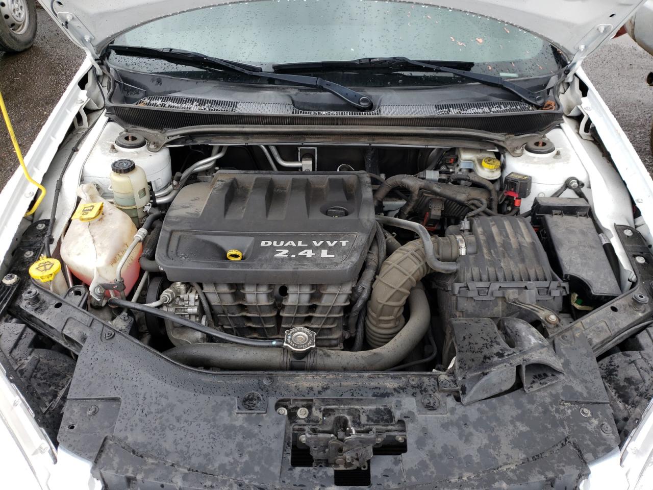 Photo 7 from auction – 2012 CHRYSLER 200 TOURIN with VIN 1C3CCBBB5CN299592