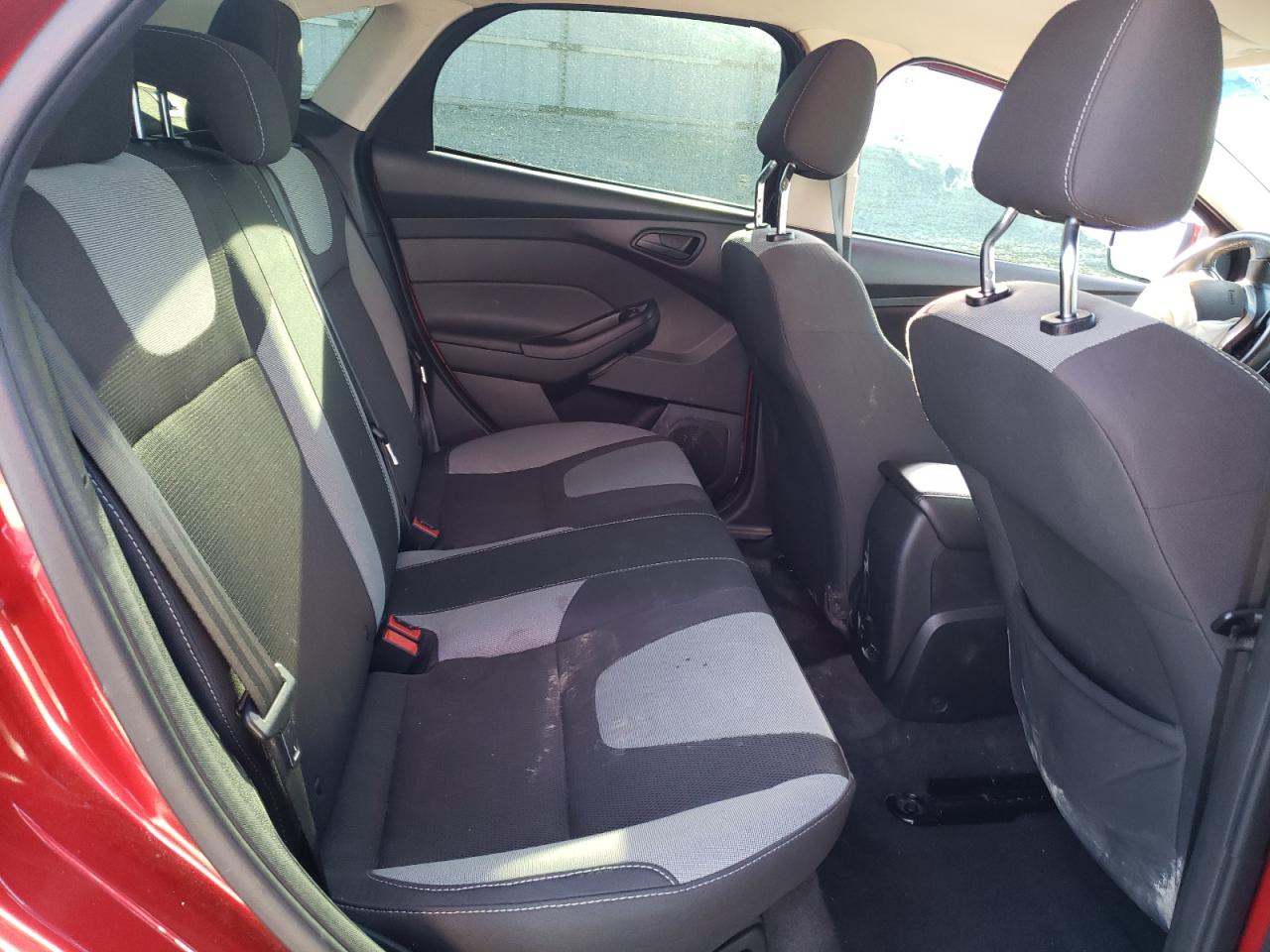 Photo 6 from auction – 2012 FORD FOCUS SE with VIN 1FAHP3F24CL247569