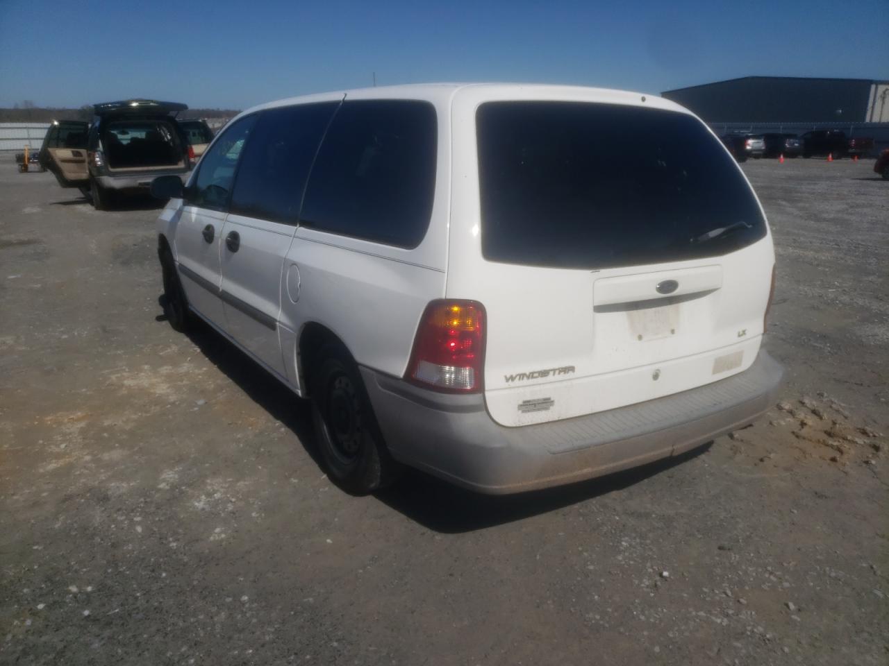 Photo 3 from auction – 2002 FORD WINDSTAR L with VIN 2FMZA504X2BB45399
