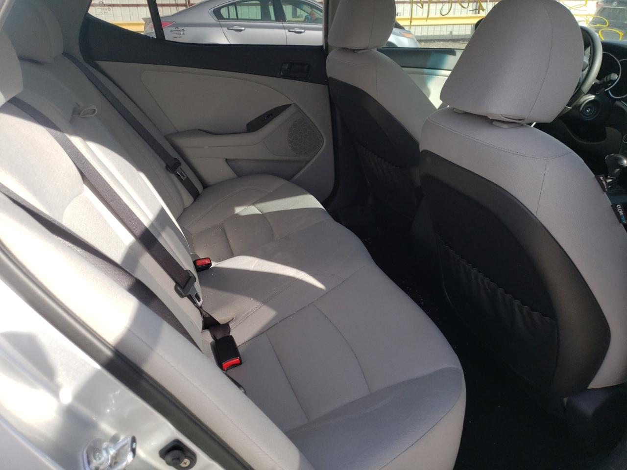Photo 6 from auction – 2014 KIA OPTIMA LX with VIN KNAGM4A78E5471536
