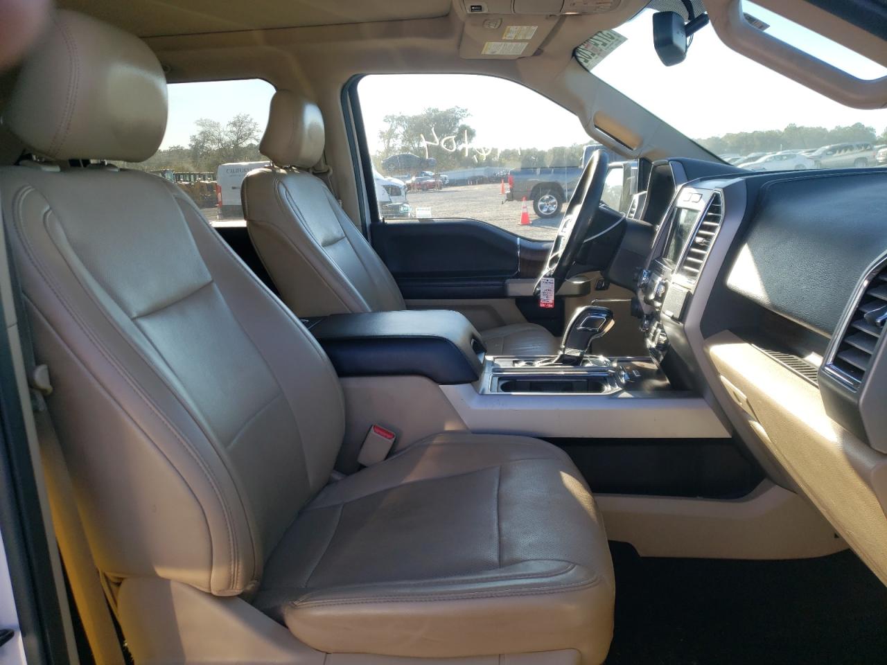 Zdjęcie 5 z aukcji – 2016 FORD F150 SUPER z VIN 1FTEW1CP2GFB34244