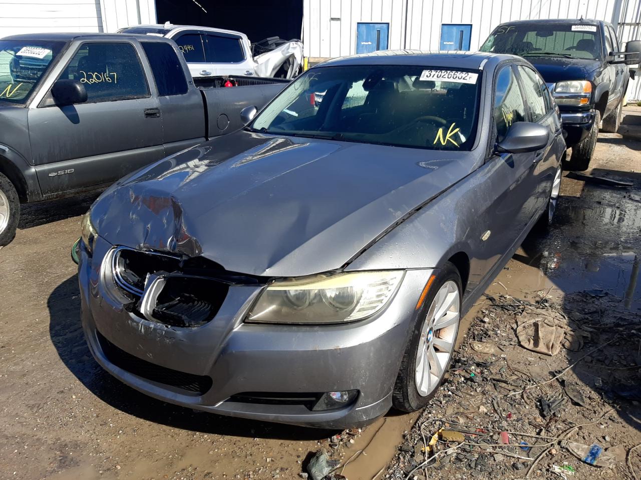 Photo 2 from auction – 2009 BMW 328 I with VIN WBAPH77539NM29373
