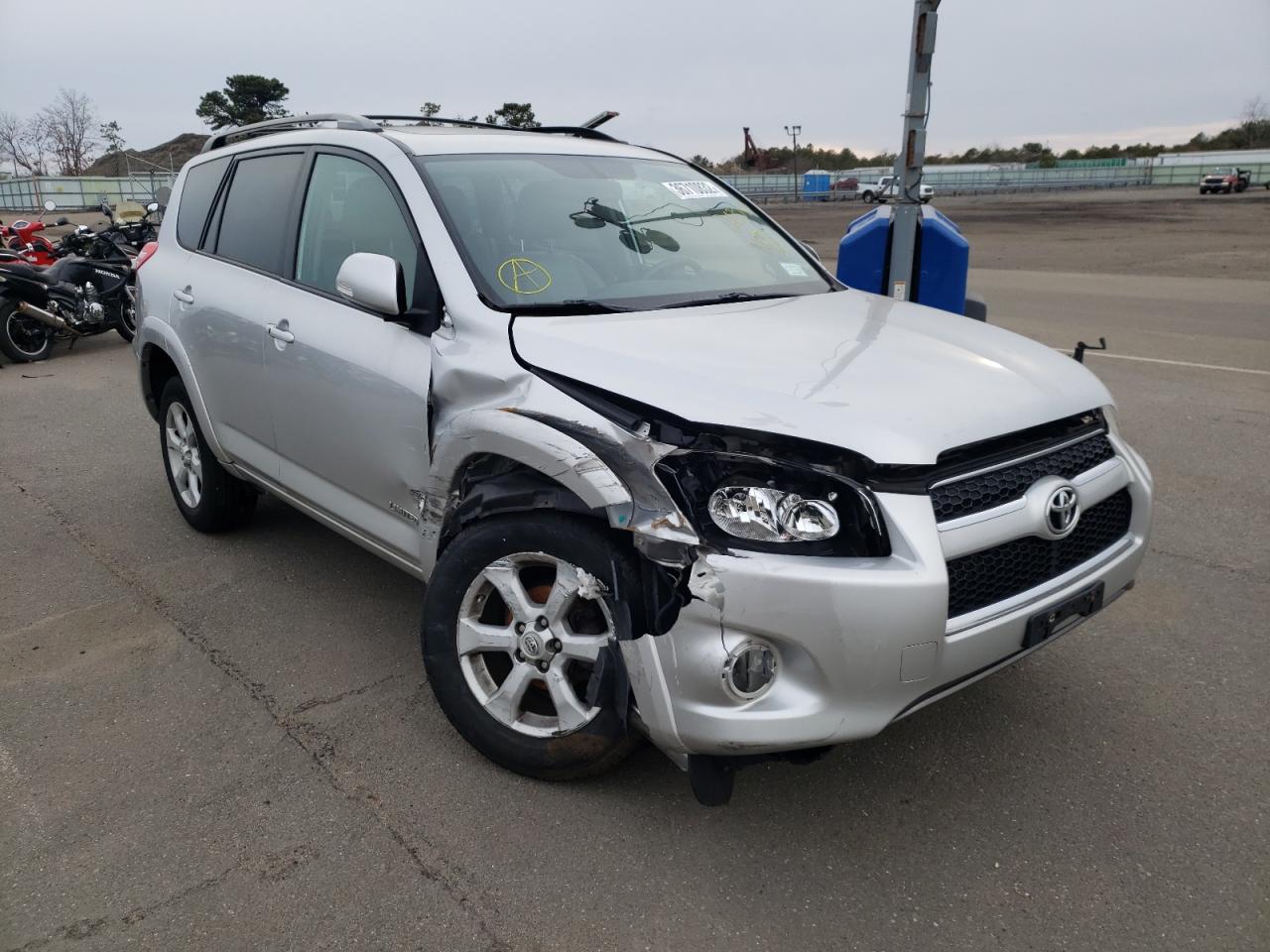 TOYOTA RAV4 LIMIT 2012 with VIN 2T3DF4DV5CW263730 - Photo from auction