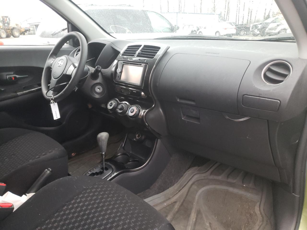 Photo 9 from auction – 2009 TOYOTA SCION XD with VIN JTKKU10419J050475
