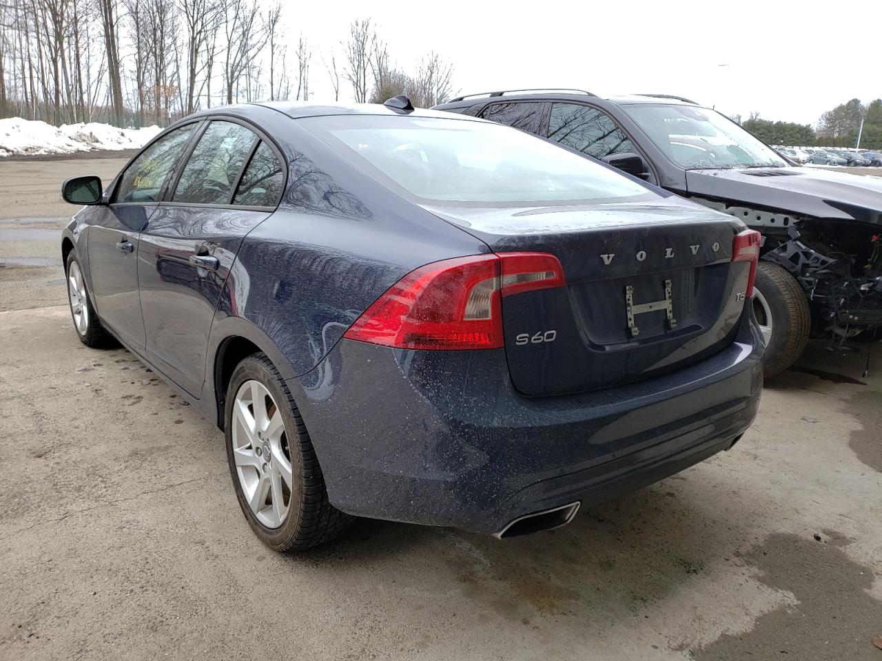 Photo 3 from auction – 2015 VOLVO S60 with VIN YV140MFJ0F2351975