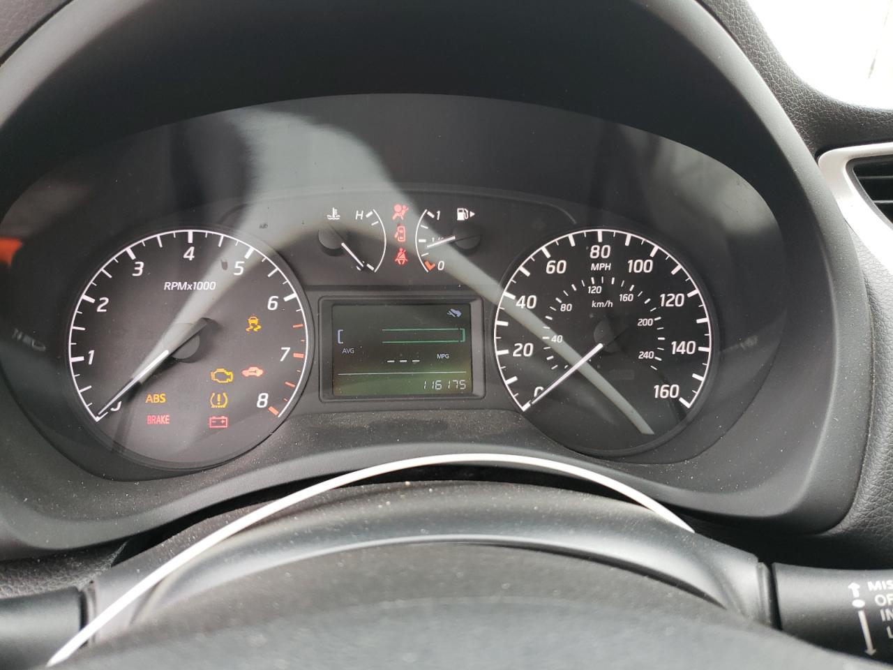 Photo 8 from auction – 2016 NISSAN SENTRA S with VIN 3N1AB7AP1GY224092