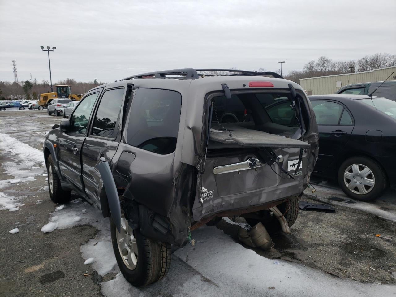 Photo 3 from auction – 2002 MAZDA TRIBUTE LX with VIN 4F2YU08182KM28068