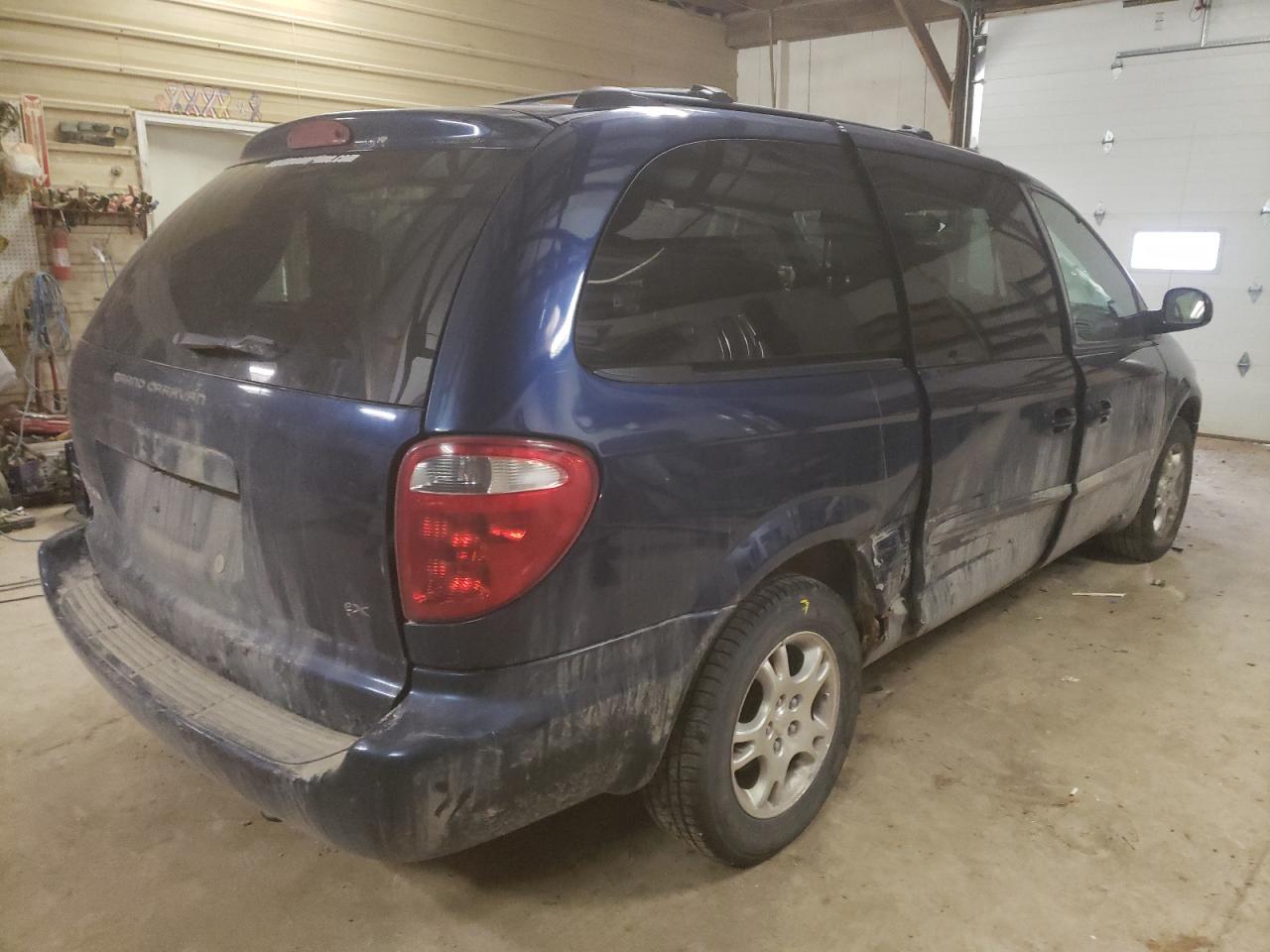 Photo 4 from auction – 2003 DODGE GRAND CARA with VIN 2D8GP74L23R110910