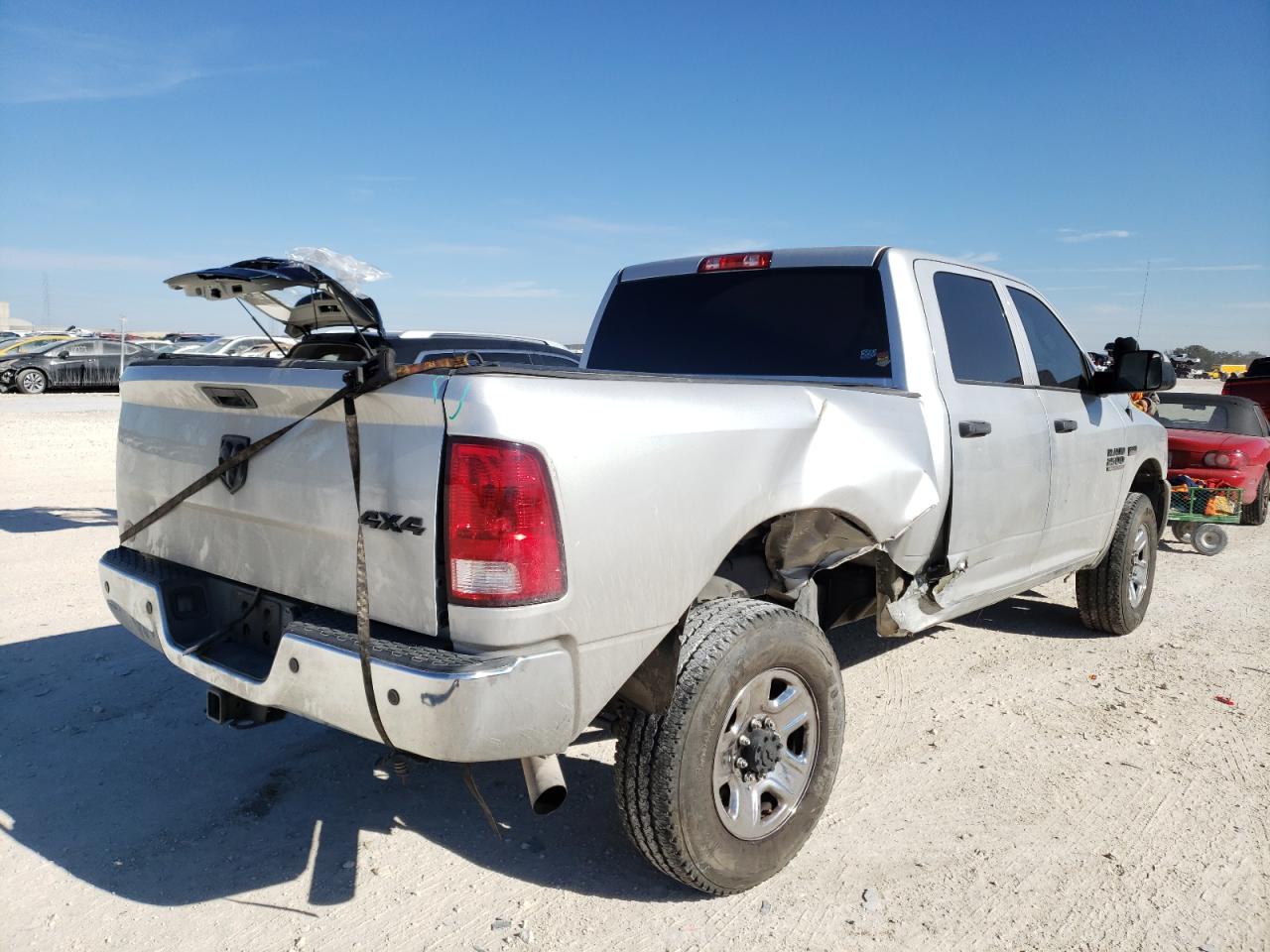 Photo 4 from auction – 2015 RAM 2500 ST with VIN 3C6UR5CJ2FG673909