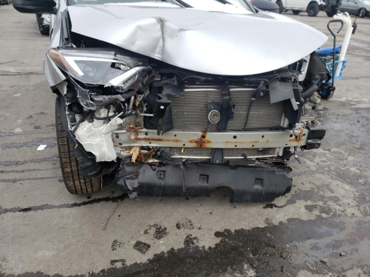 Photo 9 from auction – 2017 TOYOTA RAV4 LE with VIN 2T3BFREVXHW624993