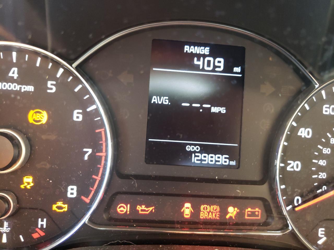 Photo 8 from auction – 2017 KIA FORTE LX with VIN 3KPFK4A74HE138540