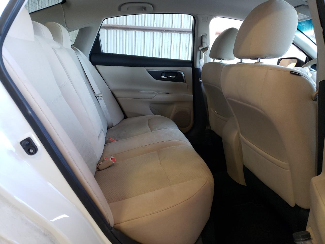 Photo 6 from auction – 2015 NISSAN ALTIMA 2.5 with VIN 1N4AL3AP5FN394539