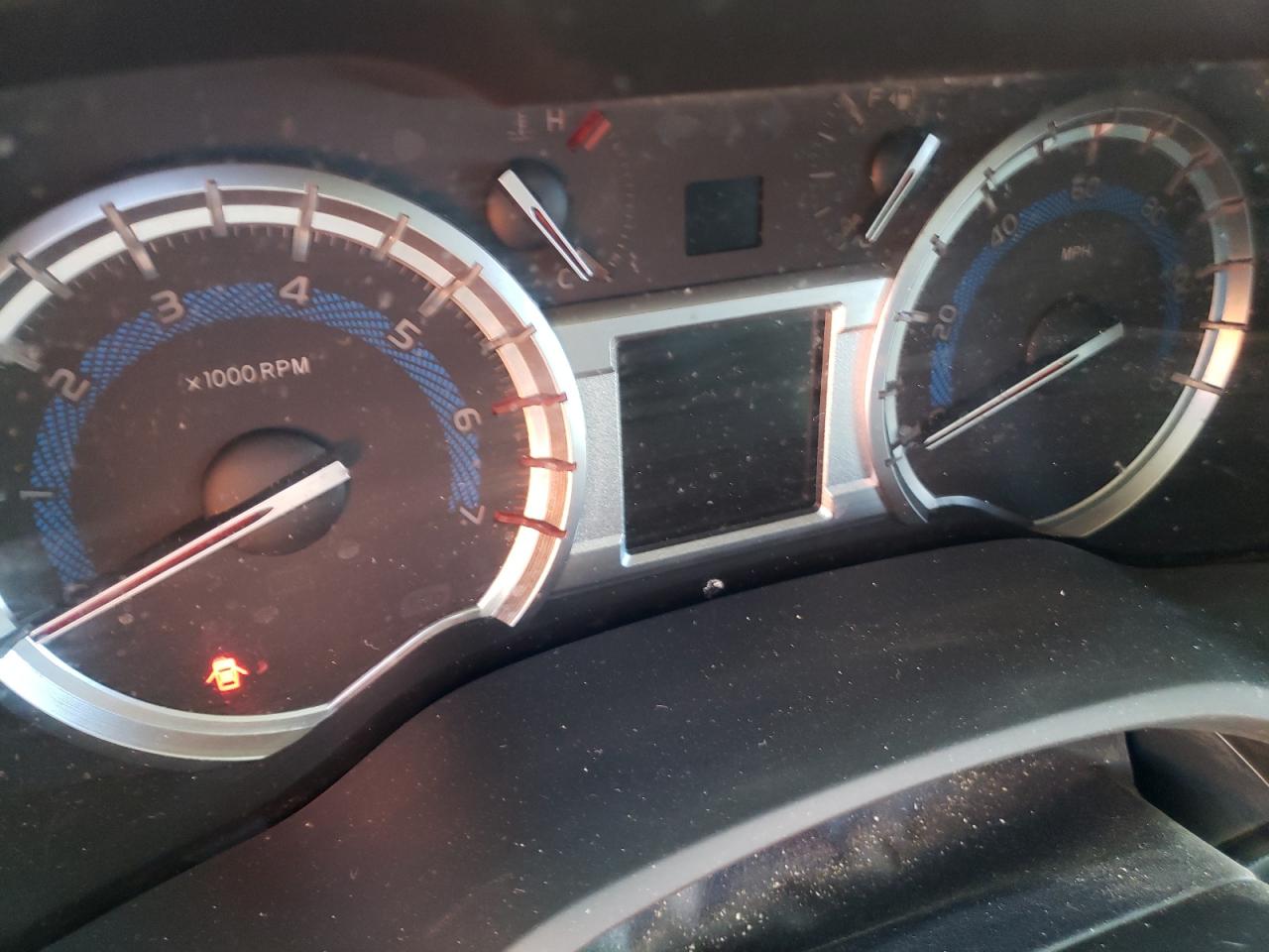 Photo 8 from auction – 2017 TOYOTA 4RUNNER SR with VIN JTEBU5JR7H5419464
