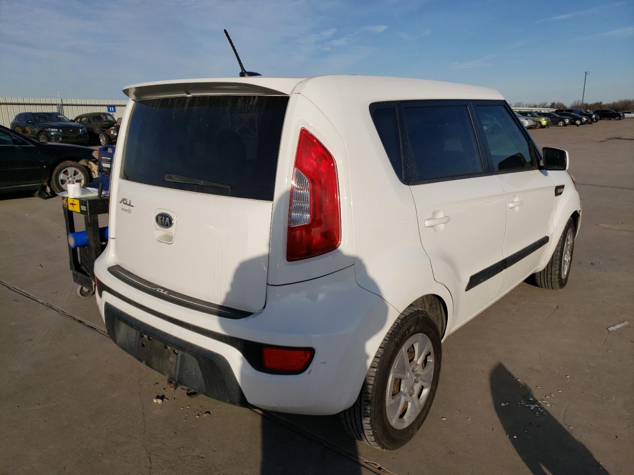 Photo 4 from auction – 2012 KIA SOUL with VIN KNDJT2A52C7459110