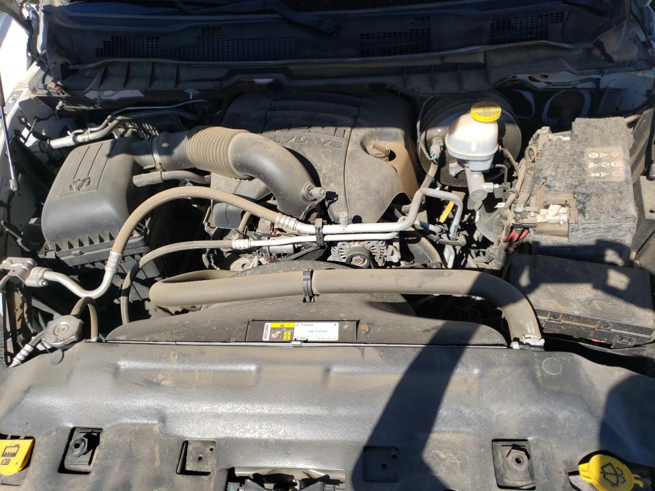 Photo 7 from auction – 2017 RAM 1500 SLT with VIN 3C6RR6LT7HG604892