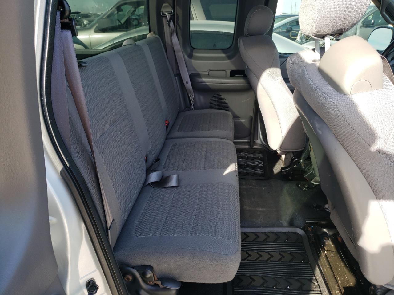 Photo 6 from auction – 2001 FORD F150 with VIN 1FTZX17281NB19404