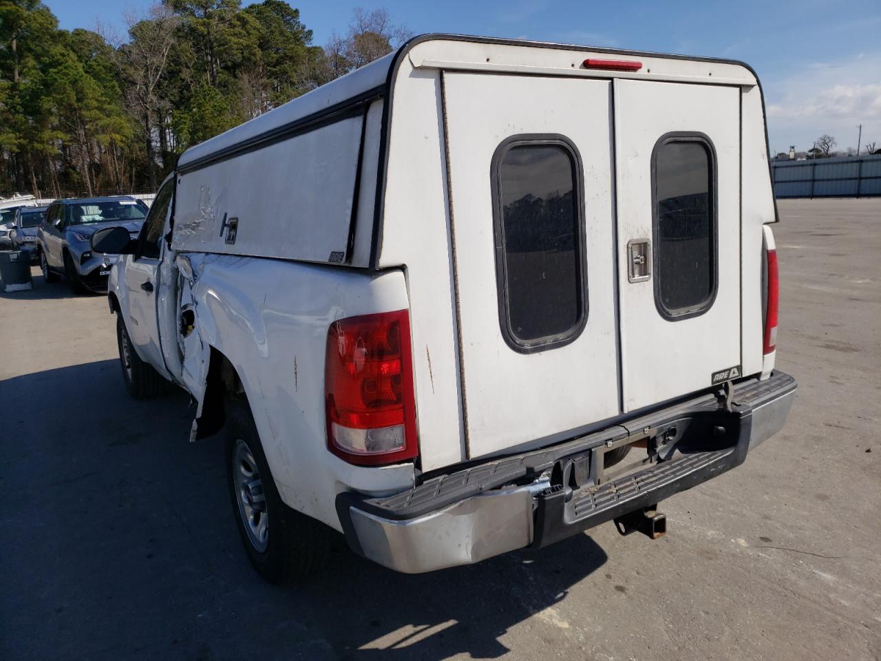 Photo 3 from auction – 2011 GMC SIERRA C15 with VIN 1GTN1TE06BZ130988