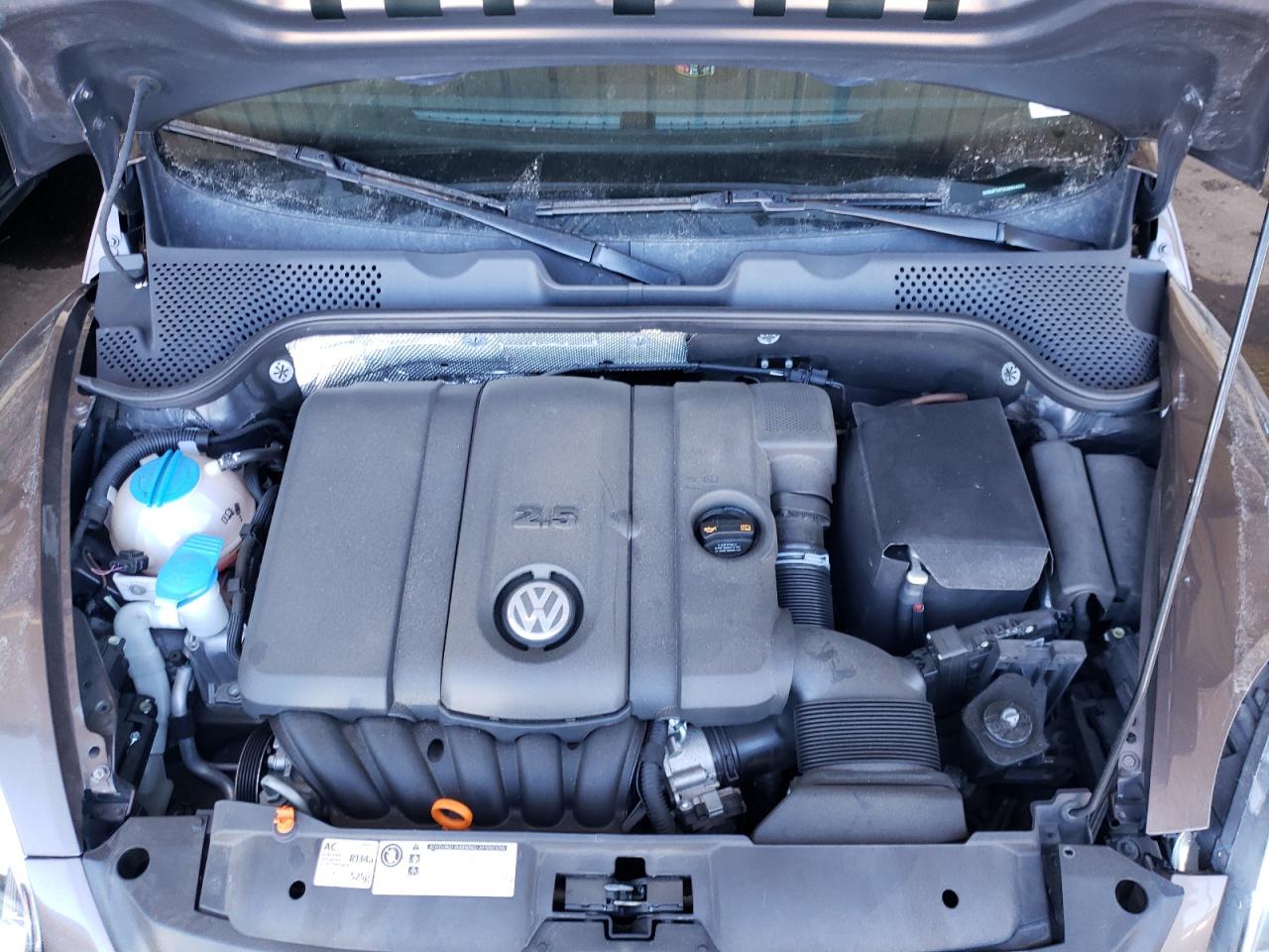 Photo 7 from auction – 2012 VOLKSWAGEN BEETLE with VIN 3VWJP7AT2CM604603