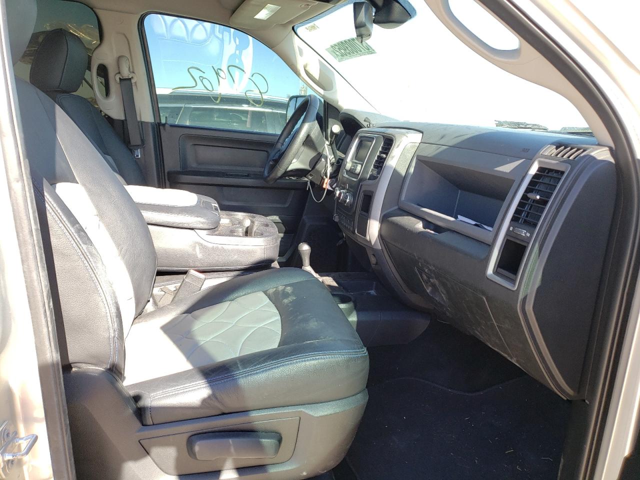 Photo 5 from auction – 2015 RAM 2500 ST with VIN 3C6UR5CJ2FG673909