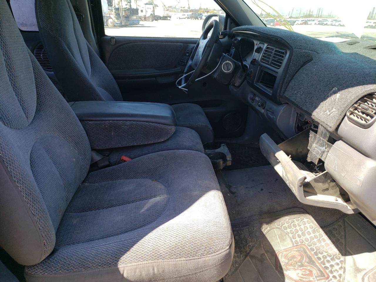 Photo 5 from auction – 1998 DODGE DAKOTA with VIN 1B7GL22Z6WS697491