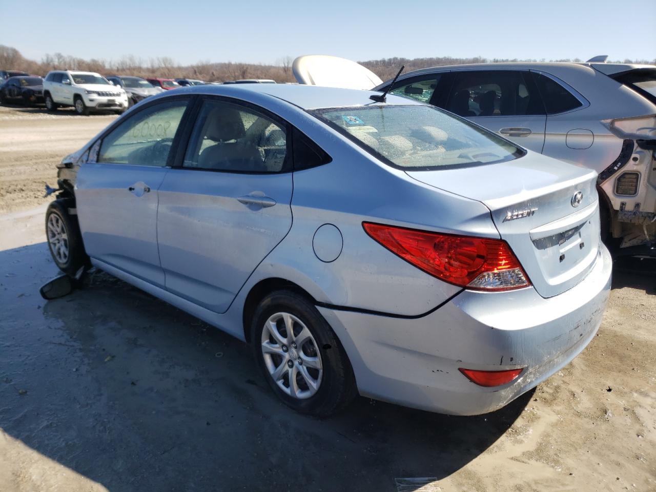 Photo 3 from auction – 2014 HYUNDAI ACCENT GLS with VIN KMHCT4AE5EU613586