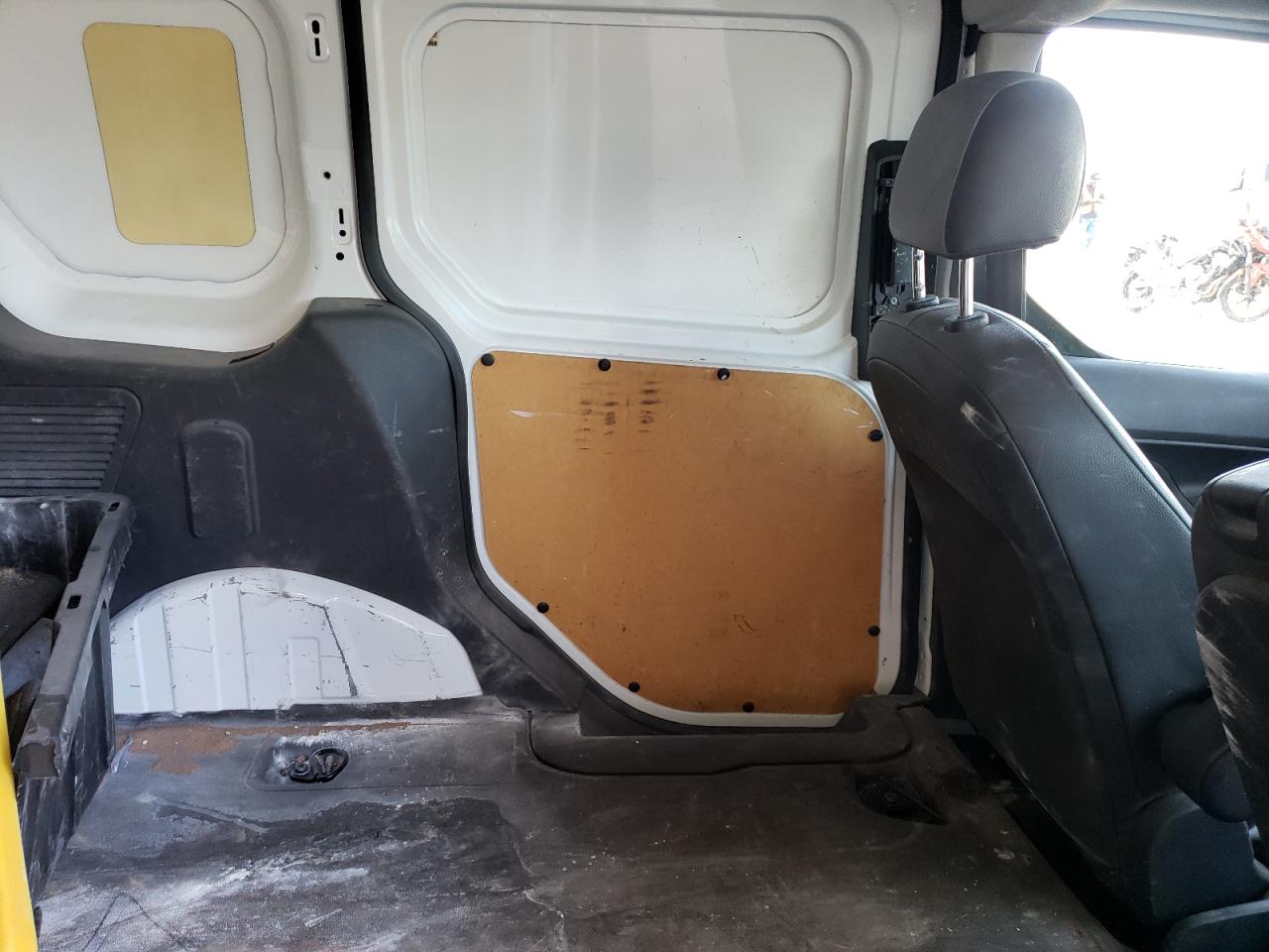Photo 6 from auction – 2017 FORD TRANSIT CO with VIN NM0LE6E78H1305045