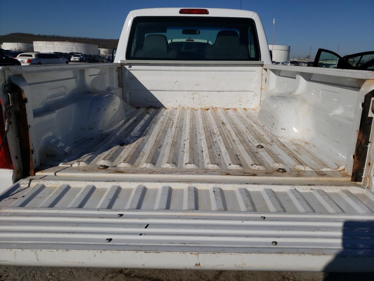 Photo 6 from auction – 2008 FORD RANGER with VIN 1FTYR10U08PA03727