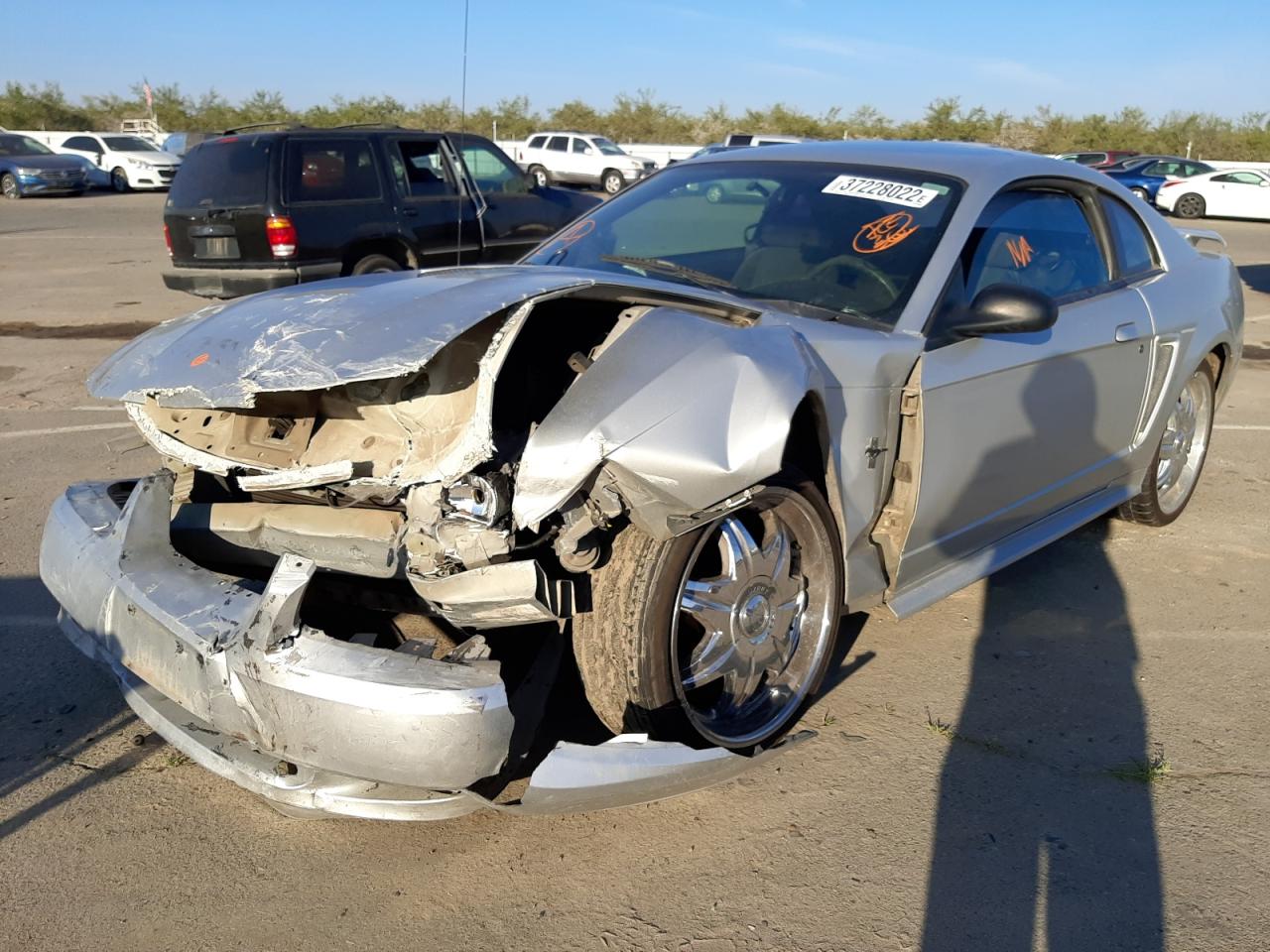 Photo 2 from auction – 2001 FORD MUSTANG with VIN 1FAFP40431F123201