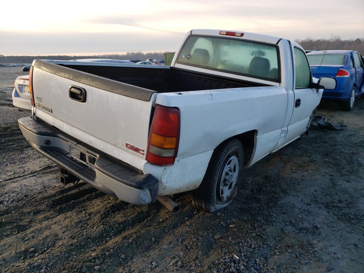 Photo 4 from auction – 2003 GMC NEW SIERRA with VIN 1GTEC14V13Z235371