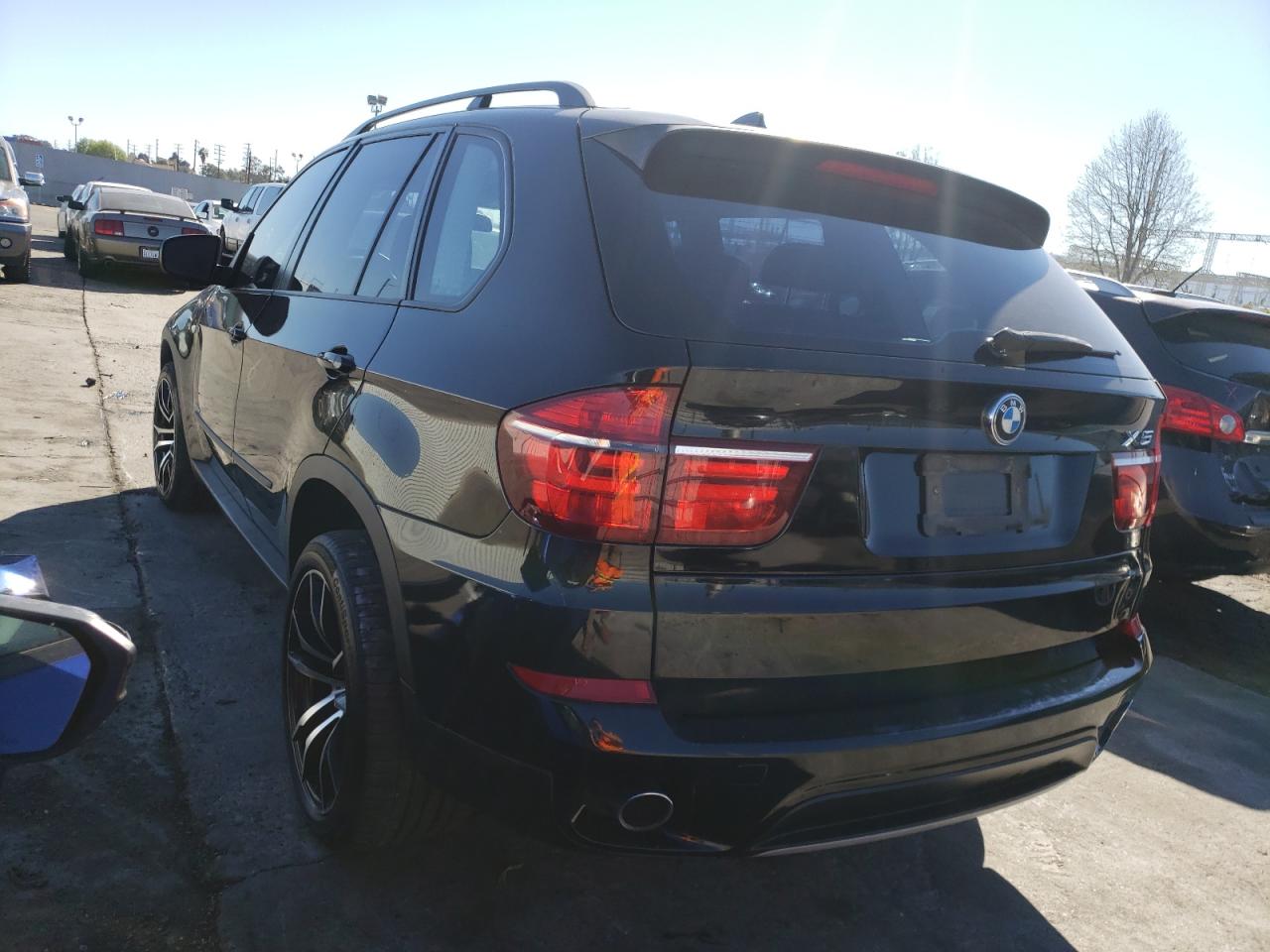 Photo 3 from auction – 2011 BMW X5 XDRIVE3 with VIN 5UXZW0C56BL660329