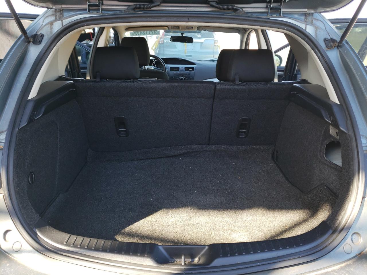 Photo 9 from auction – 2012 MAZDA 3 I with VIN JM1BL1L79C1550911