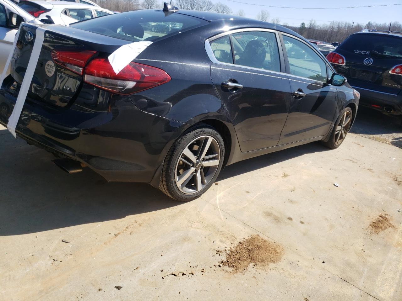 Photo 4 from auction – 2017 KIA FORTE EX with VIN 3KPFL4A86HE087628