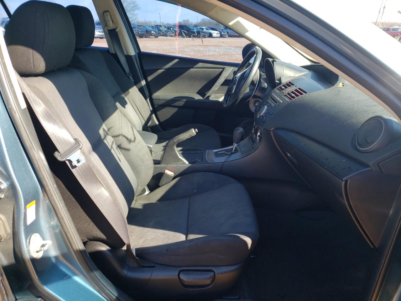 Zdjęcie 5 z aukcji – 2010 MAZDA 3 I z VIN JM1BL1SG8A1288782