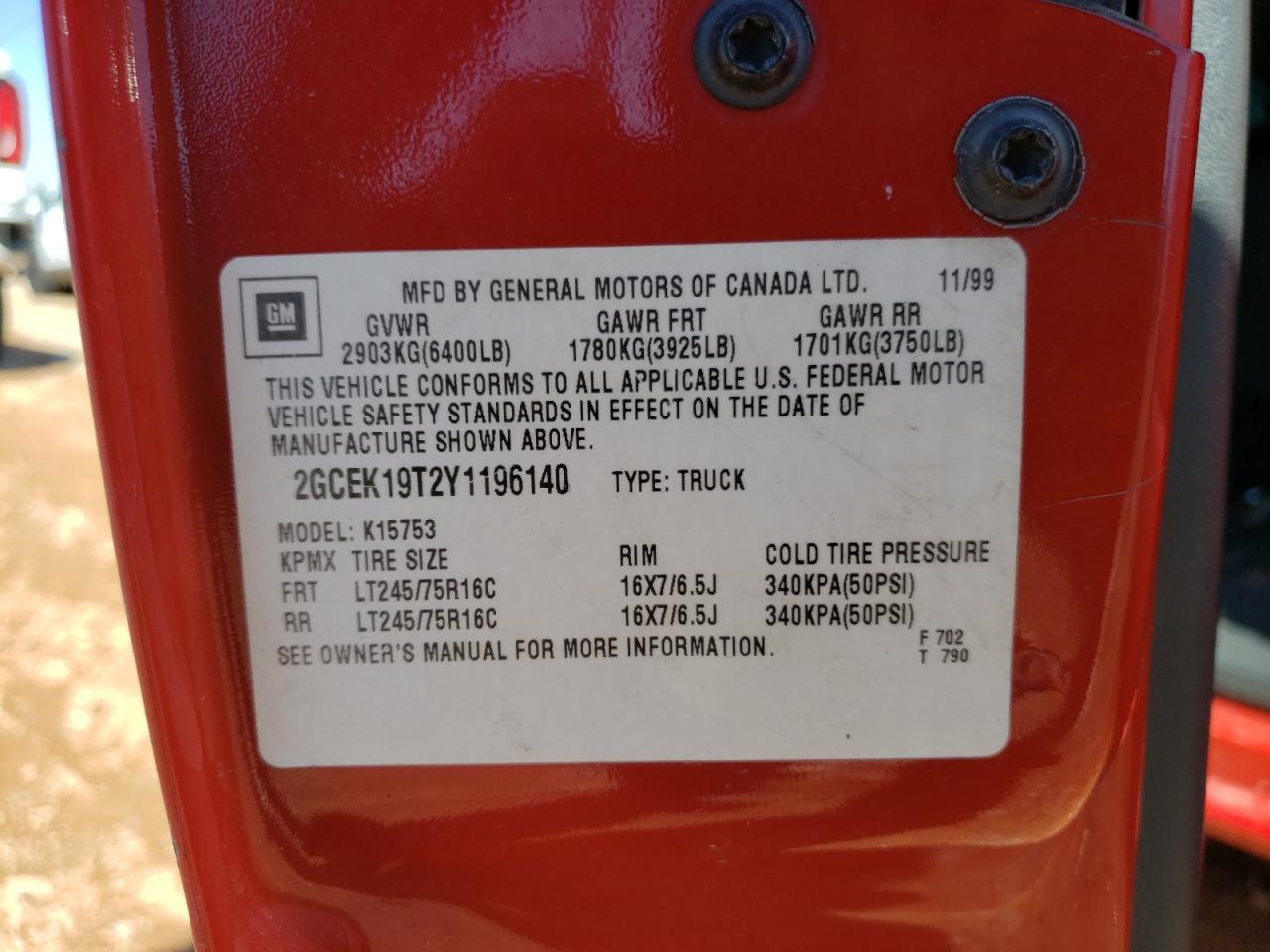 Photo 10 from auction – 2000 CHEVROLET SILVERADO with VIN 2GCEK19T2Y1196140