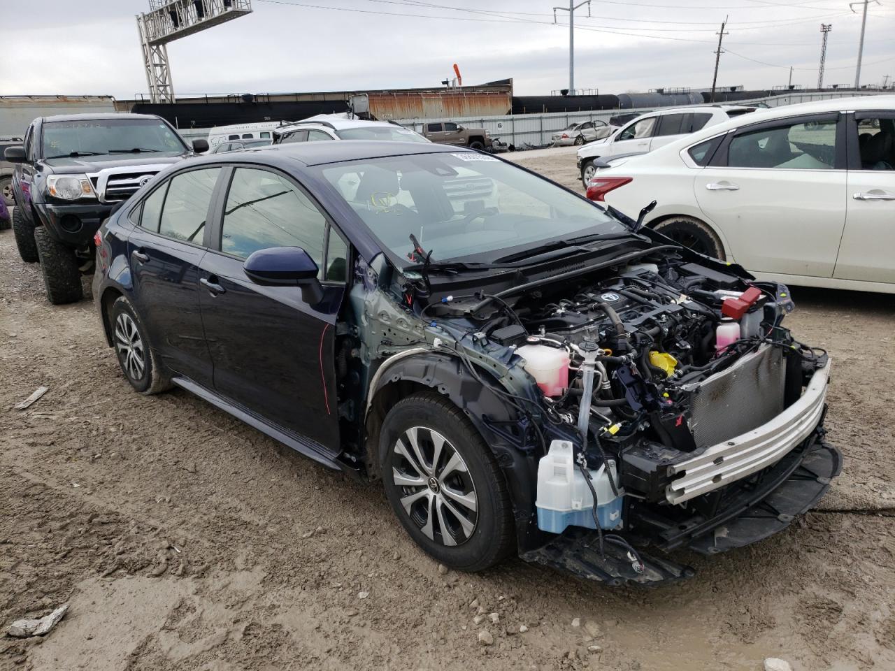 TOYOTA COROLLA LE 2020 with VIN JTDEBRBE9LJ022705 - Photo from auction