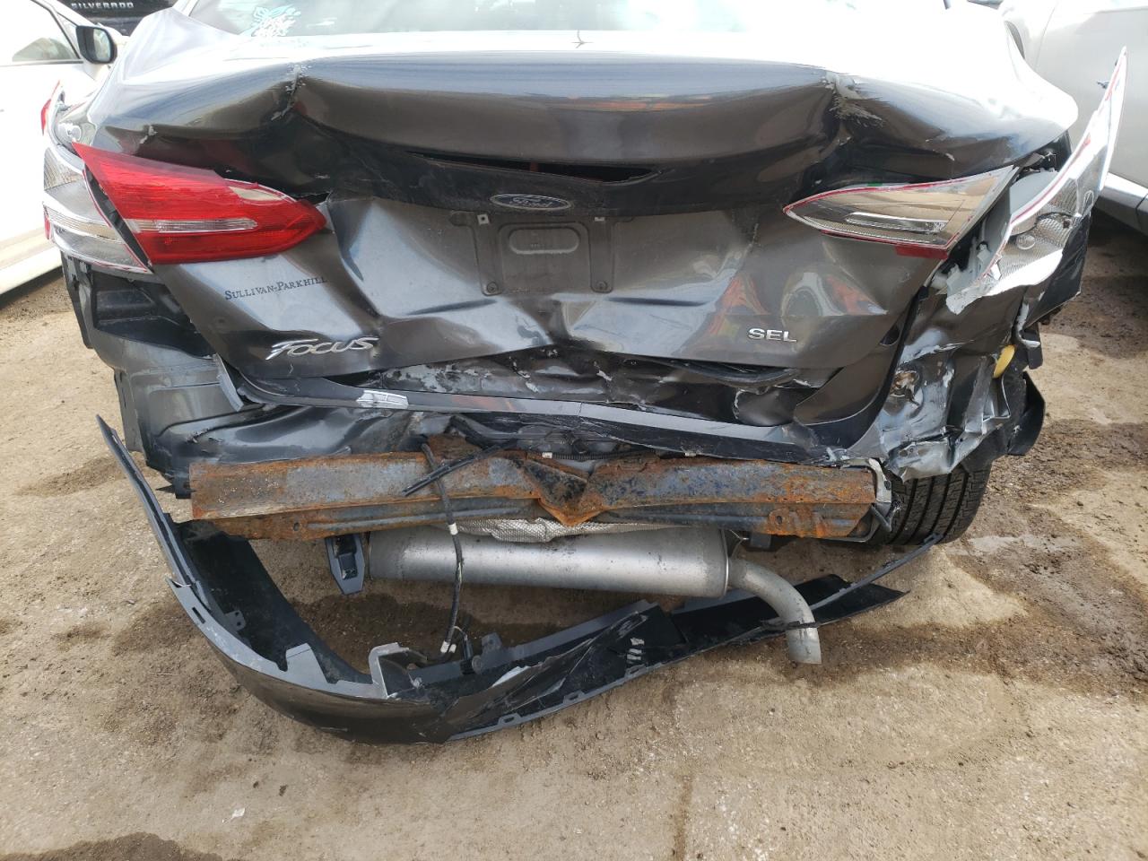 Photo 9 from auction – 2017 FORD FOCUS SEL with VIN 1FADP3H2XHL221805