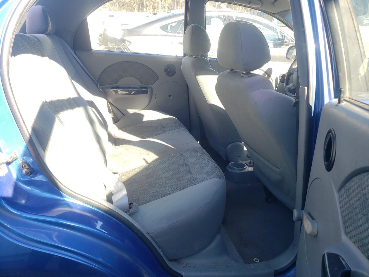 Photo 6 from auction – 2005 CHEVROLET AVEO BASE with VIN KL1TD52695B504033