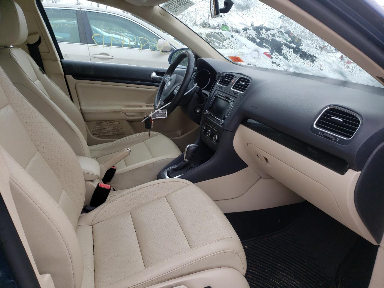 Photo 5 from auction – 2014 VOLKSWAGEN JETTA S with VIN 3VWPP7AJ3EM614570