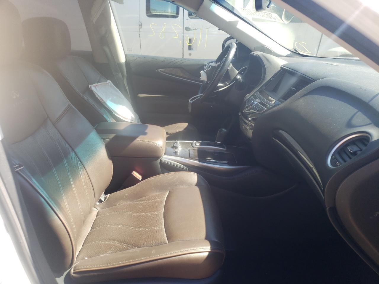 Photo 5 from auction – 2013 INFINITI JX35 with VIN 5N1AL0MN7DC339419