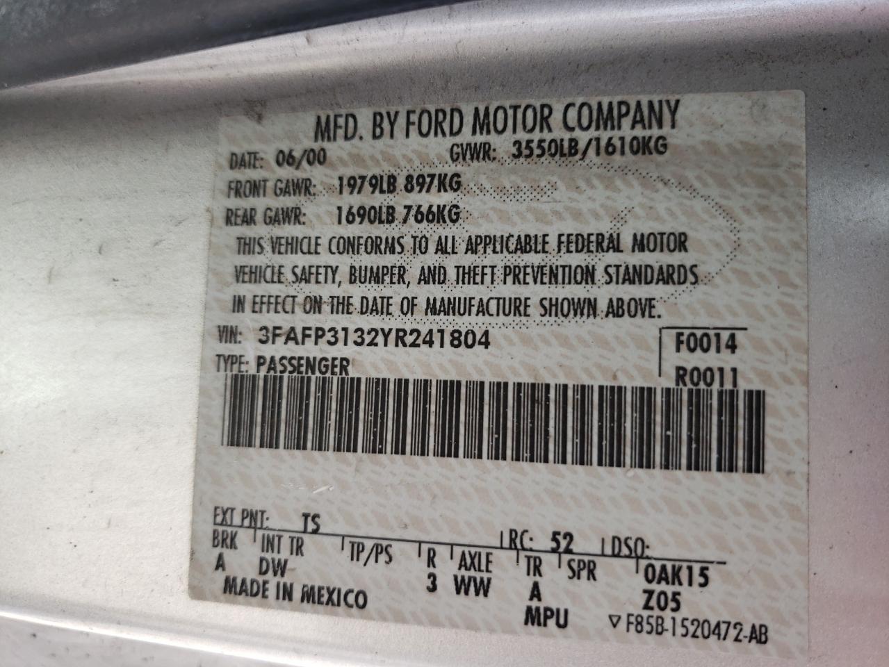 Photo 10 from auction – 2000 FORD FOCUS ZX3 with VIN 3FAFP3132YR241804