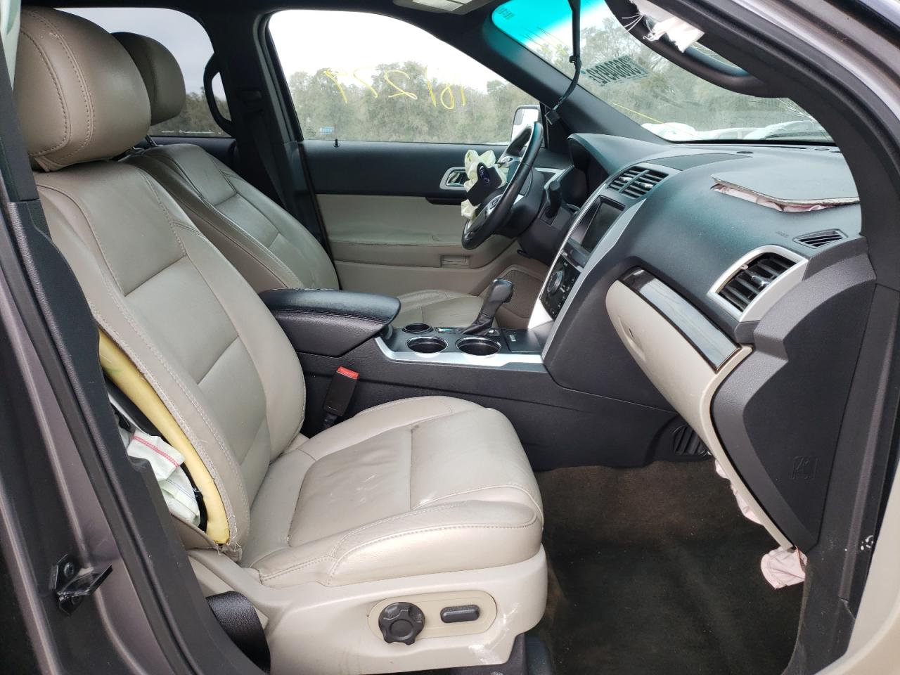Photo 5 from auction – 2013 FORD EXPLORER L with VIN 1FM5K7F86DGC06454