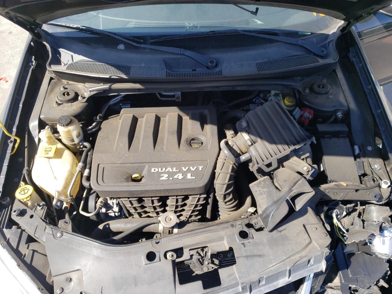 Photo 7 from auction – 2013 CHRYSLER 200 TOURIN with VIN 1C3CCBBB8DN538893
