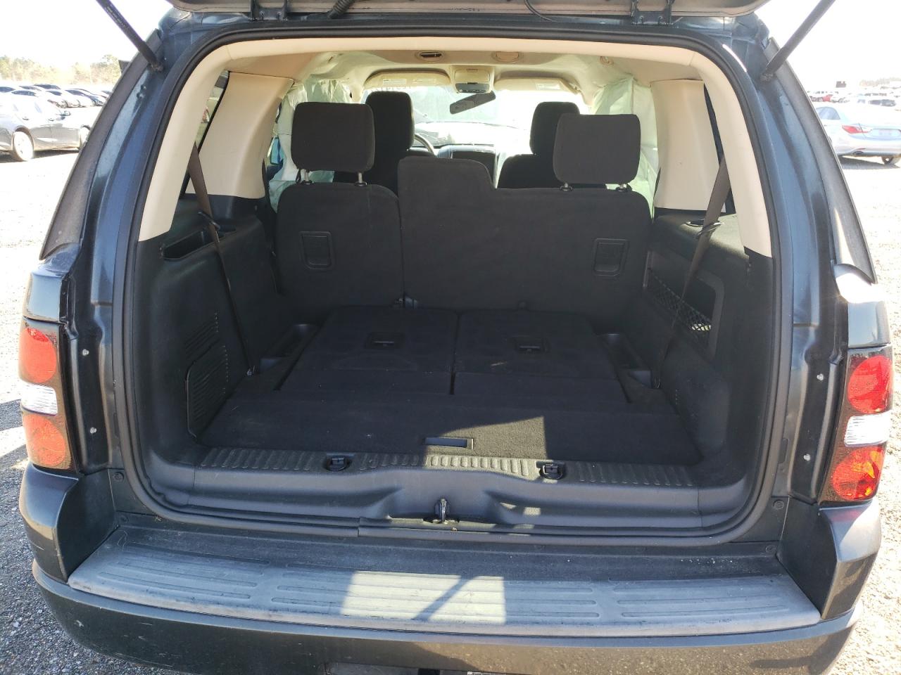 Zdjęcie 9 z aukcji – 2010 FORD EXPLORER X z VIN 1FMEU6DE9AUA62585