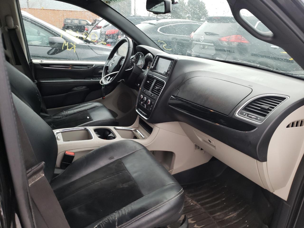 Photo 5 from auction – 2017 DODGE GRAND CARA with VIN 2C4RDGBG3HR882135