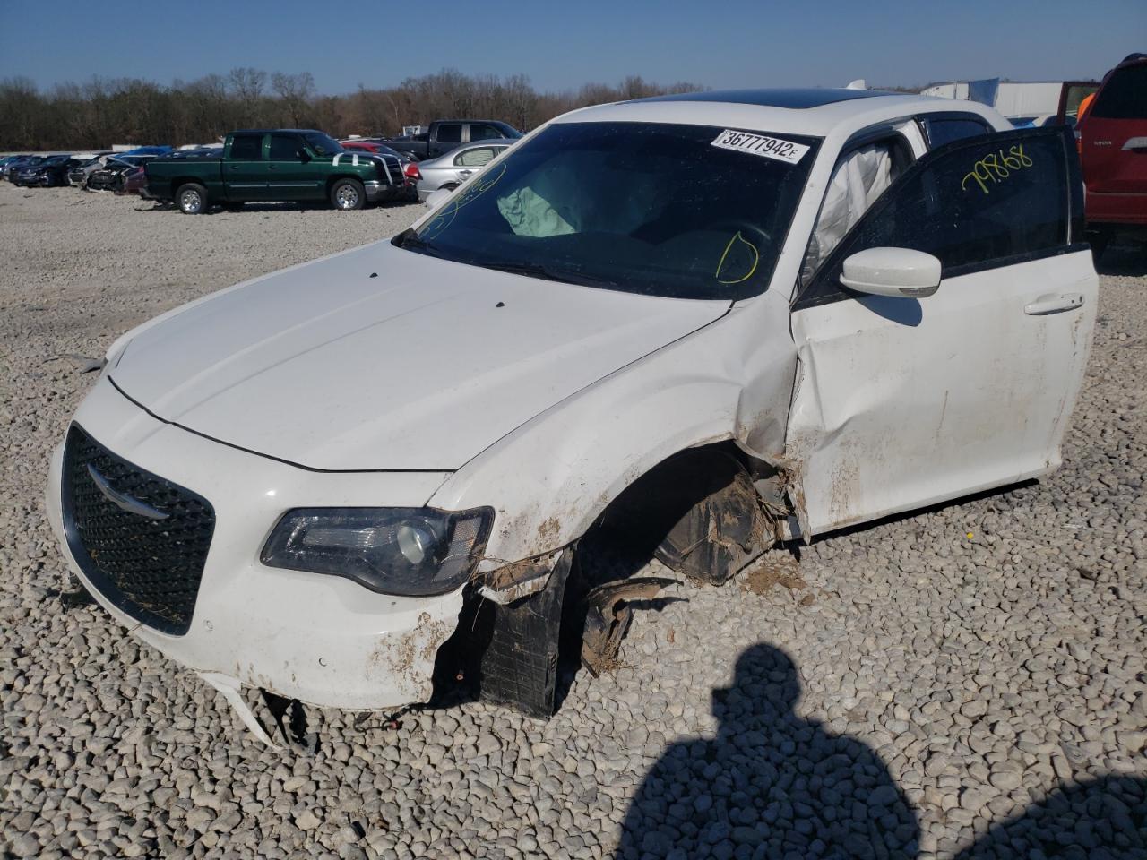 Photo 9 from auction – 2018 CHRYSLER 300 S with VIN 2C3CCABG4JH240545